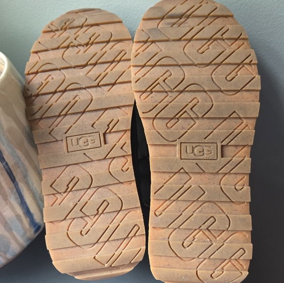 UGG Marin Lace Platform Sneakers - Picture 5 of 6